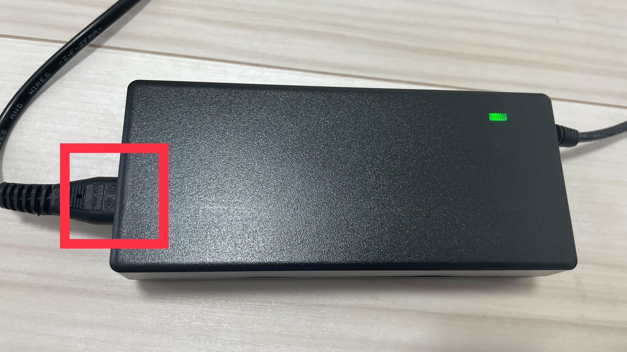 AC 變壓器 LED 綠燈位置示意
